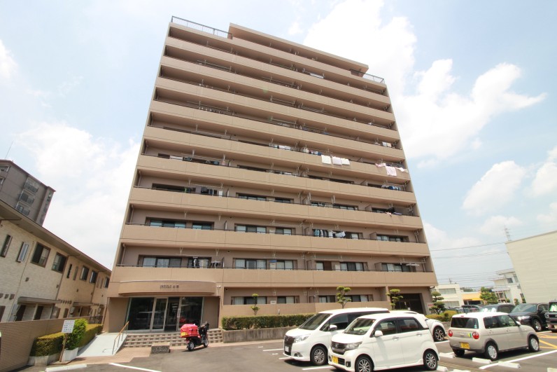 収納力に優れた<br />
開放的な3LDK