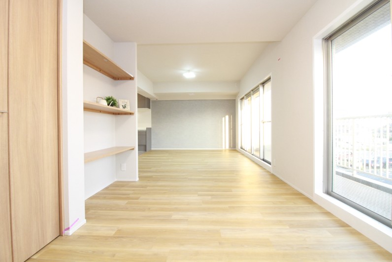 清潔感と広がりが感じる空間