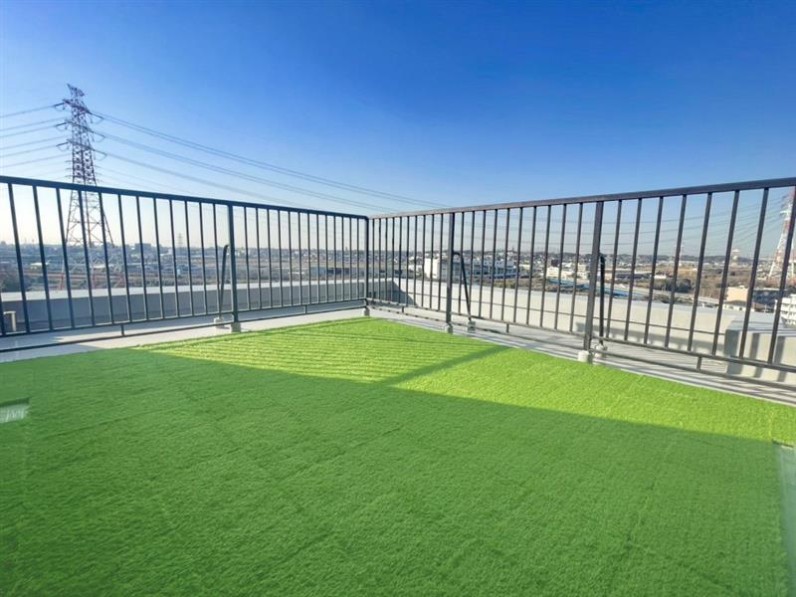 刈谷の最上階<br />
　家族の物語を<br />
　　  デザインする