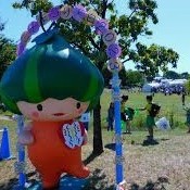 【天白区区民まつり】
地域の人々が集い、にぎわいと温かさに包まれる天白区最大級のイベント。屋台やステージ、体験ブースが並び、子どもから大人まで楽しめる一日が広がります。地元ならではのつながりや空気感を感じられ、暮らしの中に“地域に属する安心感”をもたらしてくれる、天白らしい穏やかな賑わいが魅力です。