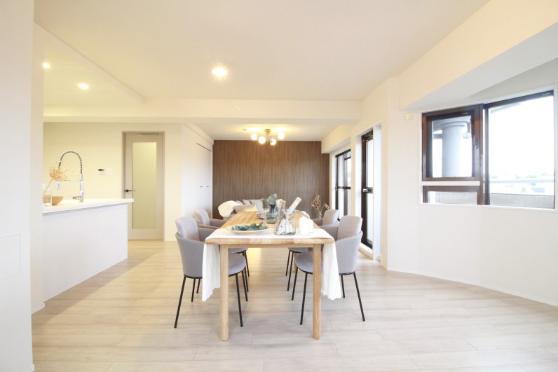 余白と陰影がつくる静謐な雰囲気